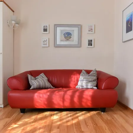 Cblue Friedrich Franz, 500 M Zum Strand, Zentral Rostock