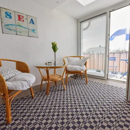 Cblue Friedrich Franz, 500 M Zum Strand, Zentral *