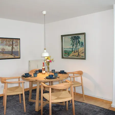 Cblue Friedrich Franz, 500 M Zum Strand, Zentral * Rostock